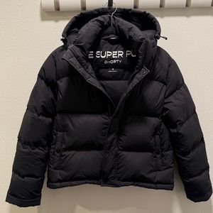 Aritzia Super Puff cropped Jacket Size Small